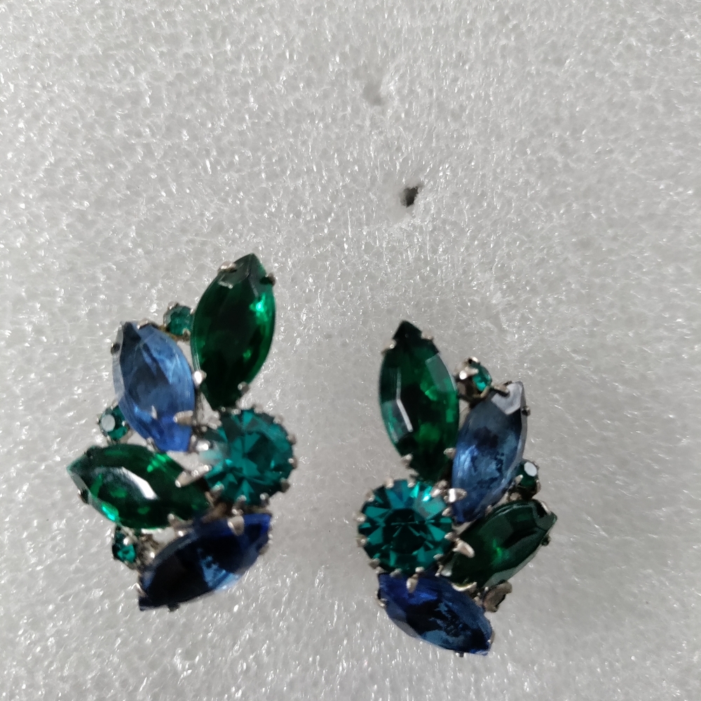 Vintage clip on earrings
